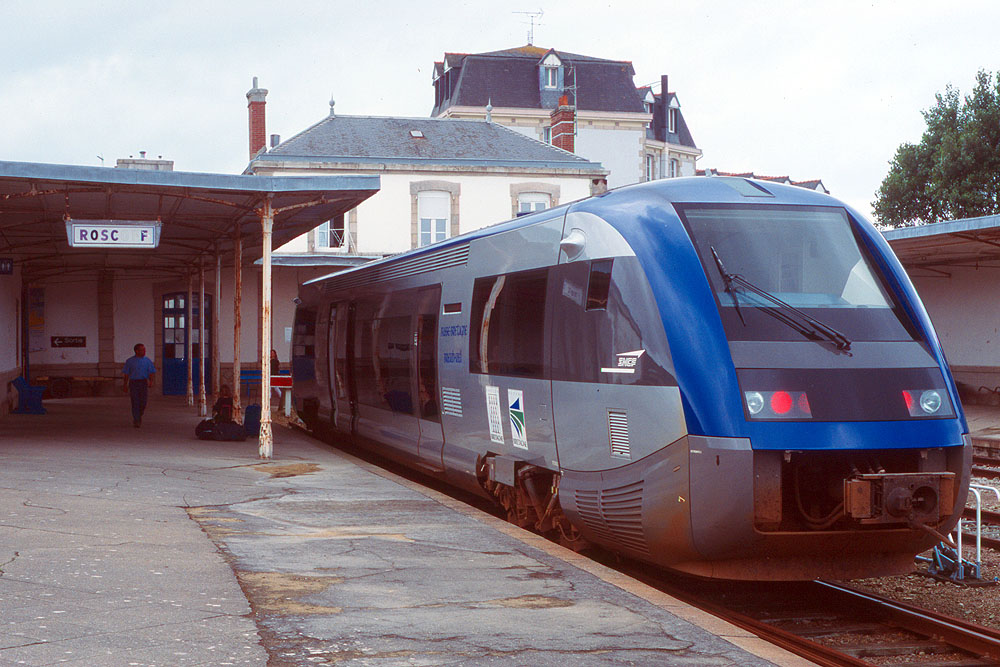 https://www.eisenbahnfotograf.de/datei/August 2002/4020316 SNCF 73583 Roscoff 16.8.02.jpg